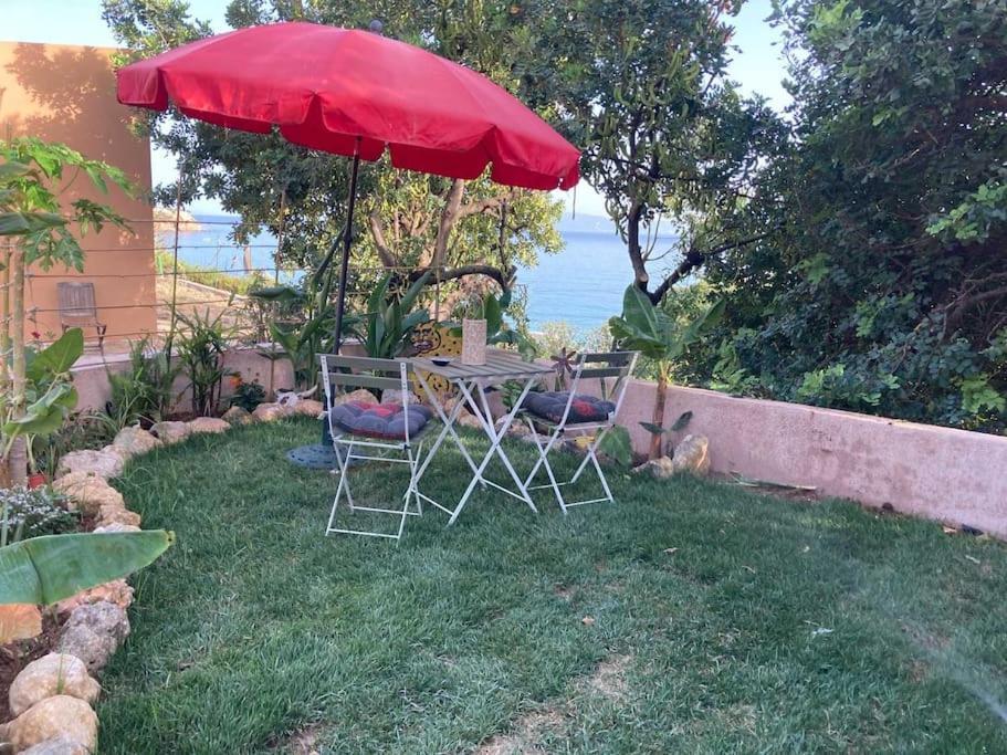 The Banana House Villa Lourdata  Dış mekan fotoğraf